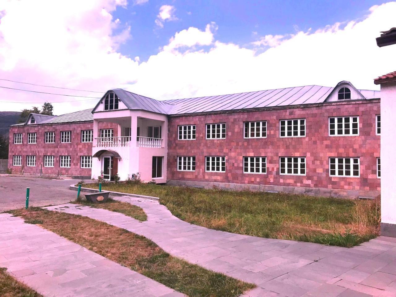 Hotel Aliq Tsaghkadzor Exterior photo